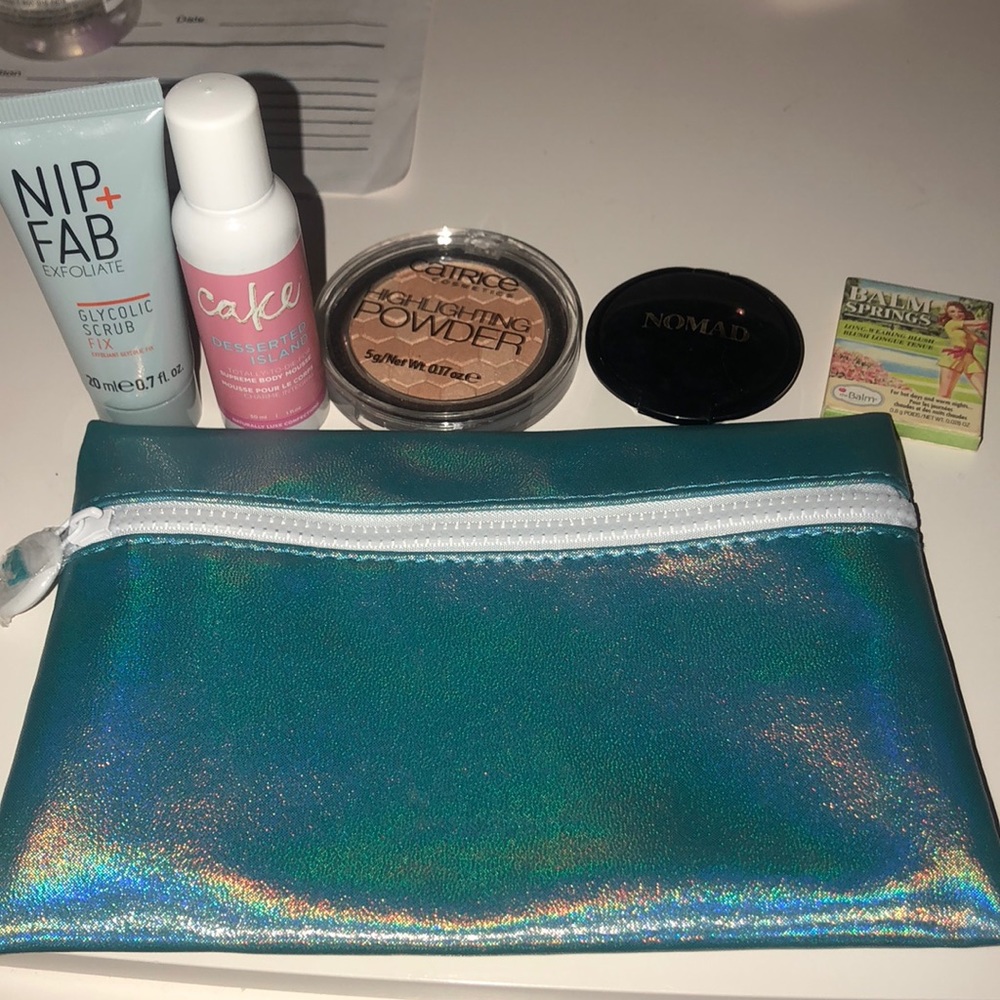 Makeup kit